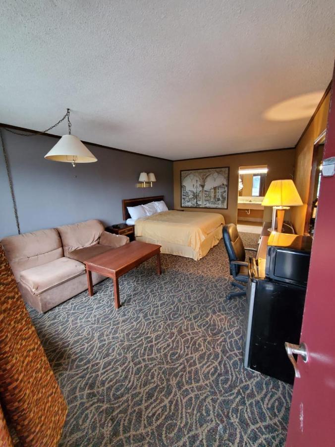 Gray Plaza Motel West Frankfort Экстерьер фото