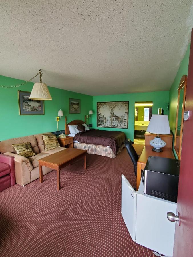Gray Plaza Motel West Frankfort Экстерьер фото